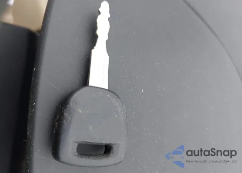 2008 Mazda Mazda3 I Touring Value z USA, uszkodzony, nr VIN JM1BK32FX81140097